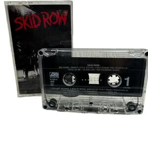 Skid Row *self titled* Cassette Tape Heavy Metal 80s Youth Gone Wild 1989 Vtg